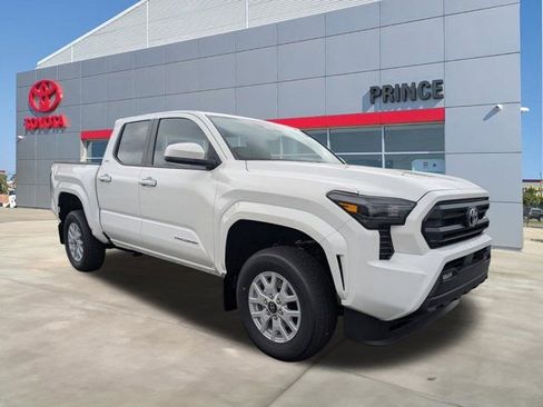 New 2026 Toyota Tacoma SR5 RWD image 2