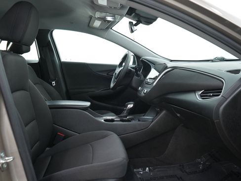 Used 2023 Chevrolet Malibu LT w/ Driver Confidence Package FWD image 11