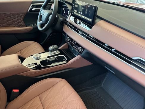 New 2025 Mitsubishi Outlander SEL image 14