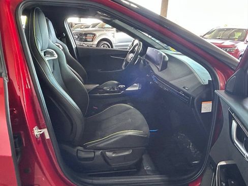 Used 2023 Kia EV6 GT AWD/4WD image 41