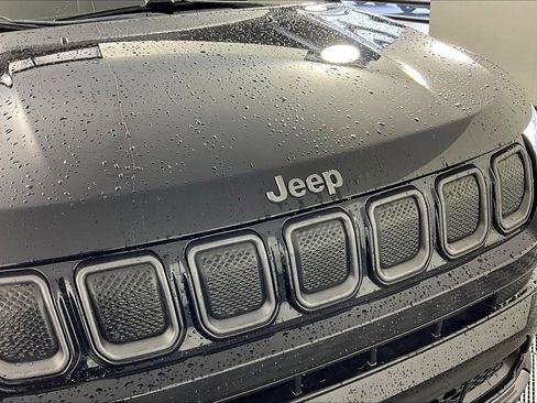 Used 2022 Jeep Compass High Altitude AWD/4WD image 30