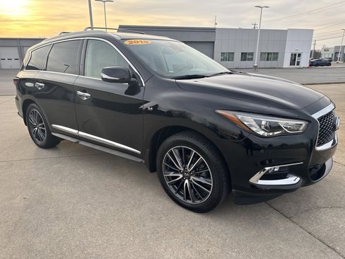 Certified 2019 INFINITI QX60 Luxe w/ Sensory Package image 3
