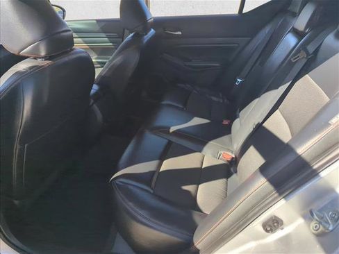 Used 2022 Nissan Altima 2.5 SR image 23