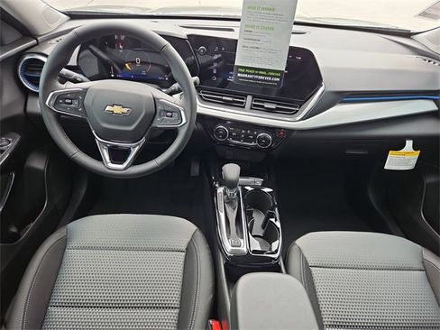New 2026 Chevrolet Trax LT w/ Driver Confidence Package image 8