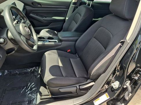 Certified 2025 Nissan Altima 2.5 S FWD image 15