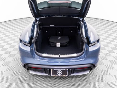New 2025 Porsche Taycan 4 Cross Turismo AWD/4WD image 31