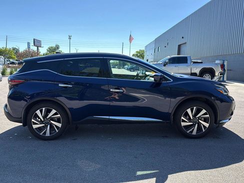 Used 2024 Nissan Murano SL AWD/4WD image 2