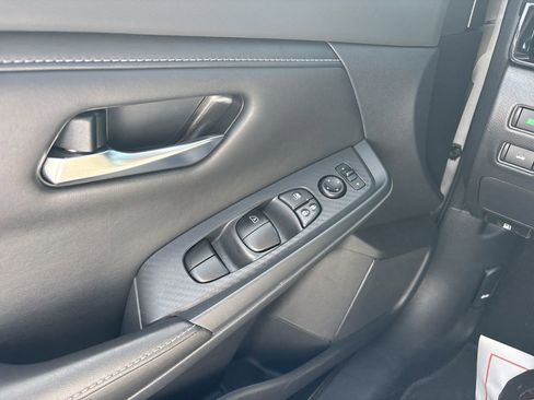 Used 2022 Nissan Sentra SV w/ All-Weather Package image 14