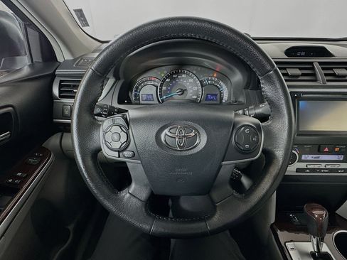 Used 2013 Toyota Camry XLE image 11