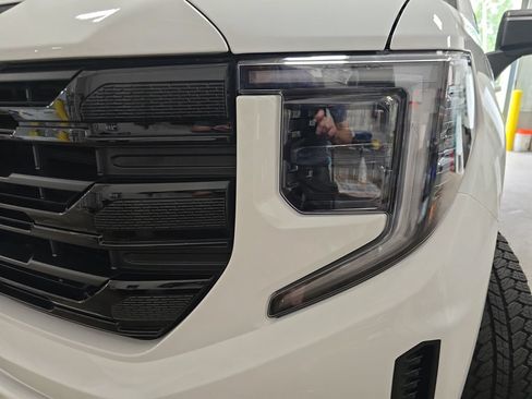 Certified 2024 GMC Sierra 1500 Elevation AWD/4WD image 33