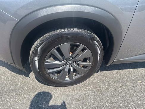 Used 2022 Nissan Pathfinder SV image 12