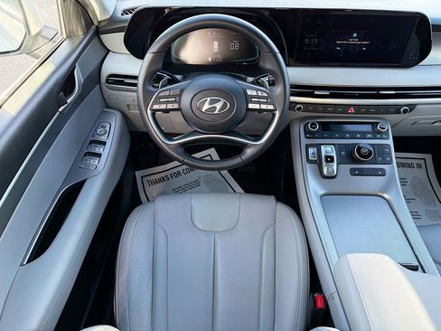 Used 2023 Hyundai Palisade SEL image 16
