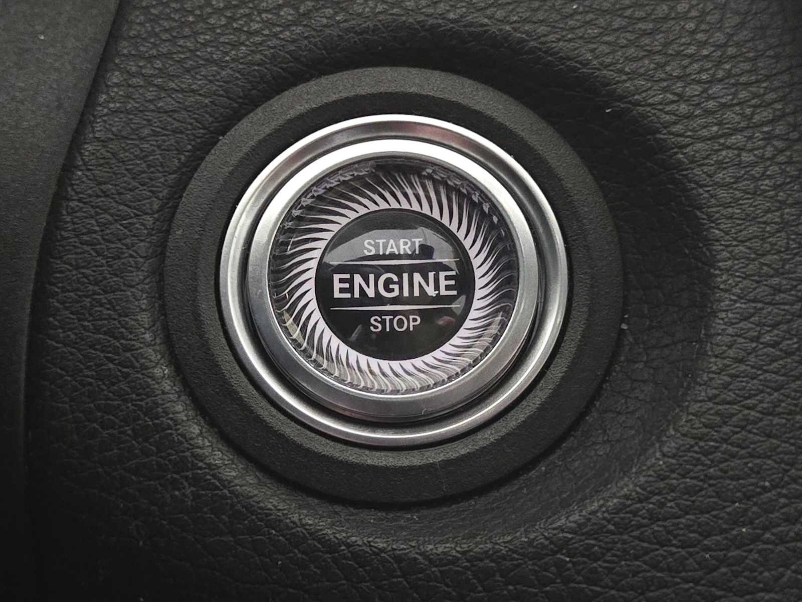 Certified 2019 Mercedes-Benz C 300 4MATIC Sedan image 31