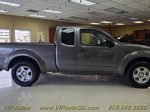 Used 2007 Nissan Frontier SE w/ SE Value Truck Pkg RWD image 5