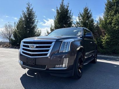 Used 2016 Cadillac Escalade Luxury