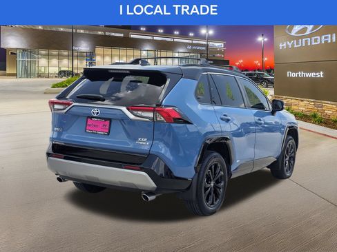 Used 2024 Toyota RAV4 XSE AWD/4WD image 7