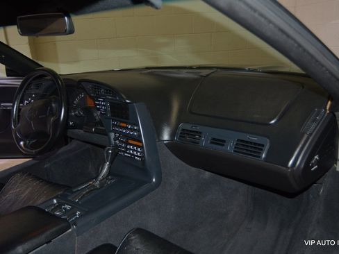 Used 1994 Chevrolet Corvette Coupe image 10