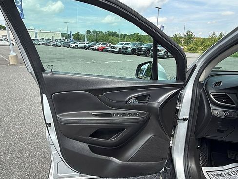 Used 2022 Buick Encore Preferred w/ Safety Package AWD/4WD image 23