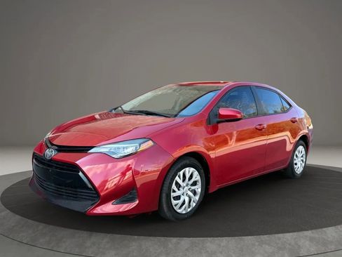 Used 2019 Toyota Corolla LE FWD image 1