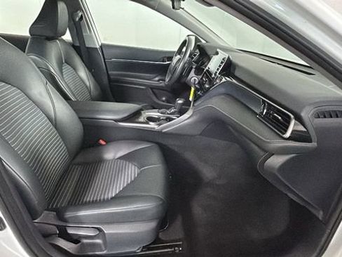 Used 2024 Toyota Camry SE FWD image 30