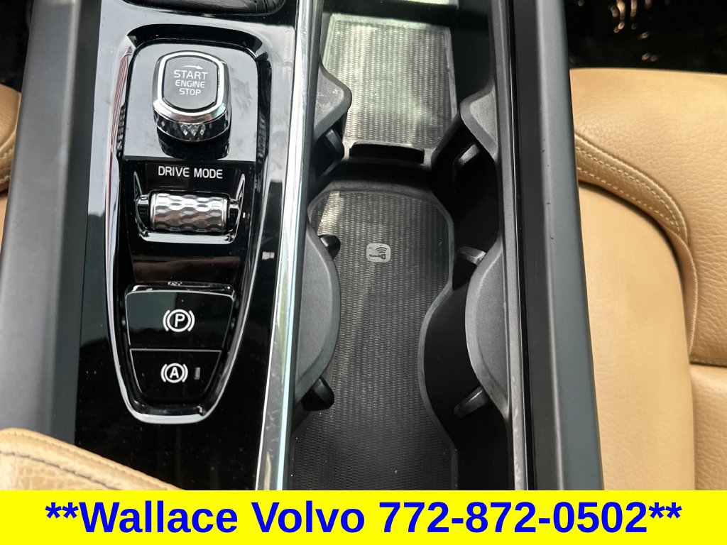 Used 2019 Volvo XC60 T5 Inscription w/ Protection Package Premier AWD/4WD image 18