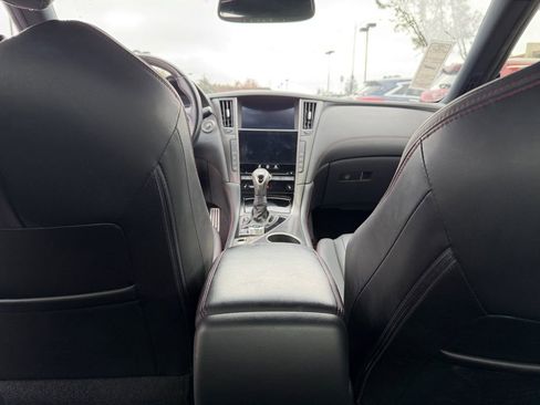 Used 2022 INFINITI Q60 Red Sport 400 w/ Carbon Fiber Package image 30