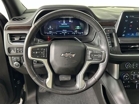 Used 2023 Chevrolet Tahoe Z71 w/ Luxury Package AWD/4WD image 15