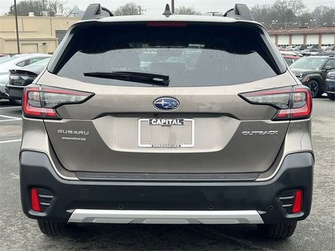 Certified 2022 Subaru Outback Limited image 29