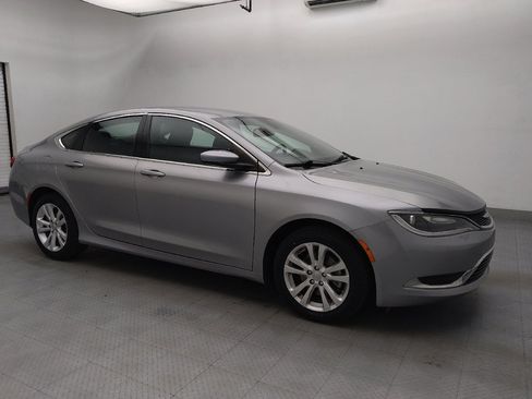Used 2015 Chrysler 200 Limited FWD image 11