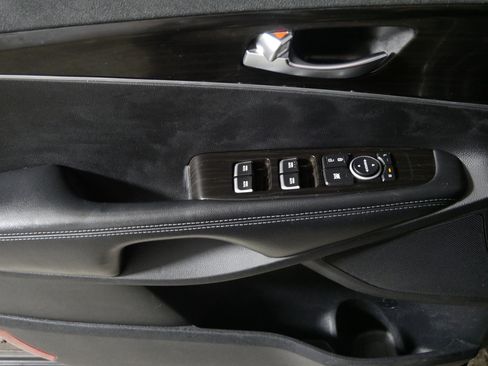 Used 2019 Kia Sorento LX AWD/4WD image 19
