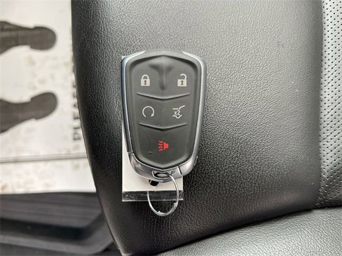 Used 2021 Cadillac XT6 Premium Luxury image 34