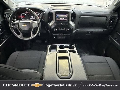 Used 2020 Chevrolet Silverado 2500 Custom w/ Custom Value Package image 11