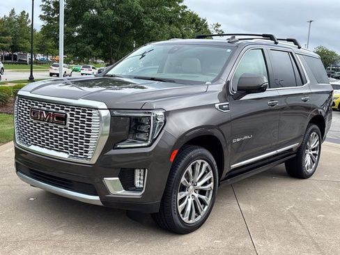 Used 2021 GMC Yukon Denali w/ Denali Premium Package AWD/4WD image 13