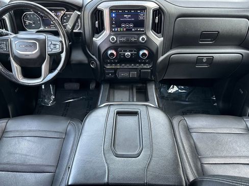 Used 2019 GMC Sierra 1500 Denali w/ Denali Ultimate Package AWD/4WD image 13