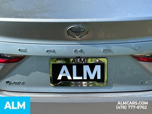 Used 2025 Toyota Camry LE FWD image 11