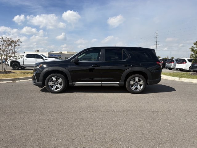 Used 2025 Honda Pilot EX-L image 2