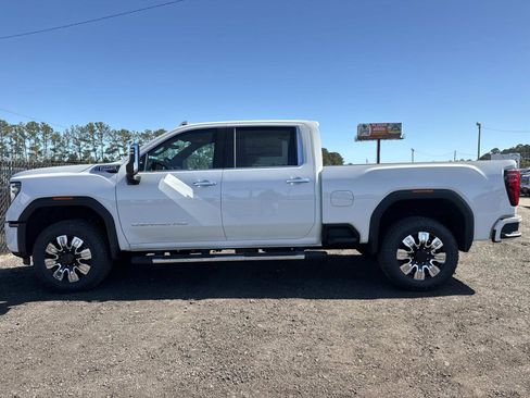 New 2026 GMC Sierra 2500 Denali w/ Denali Reserve Package AWD/4WD image 6