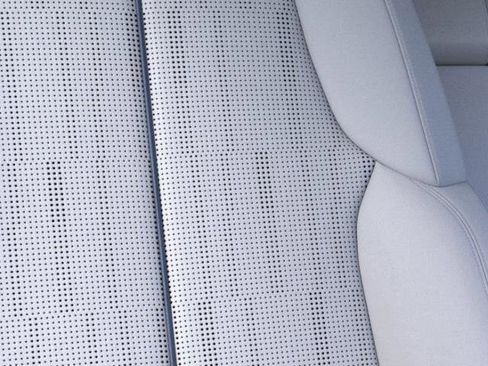 New 2025 Cadillac Lyriq Luxury w/ LPO, Floor Liner Package image 21