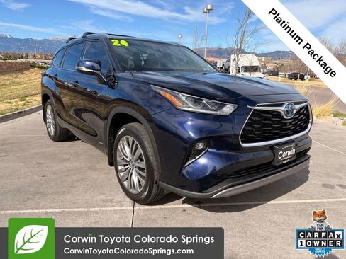 Used 2024 Toyota Highlander Platinum image 1