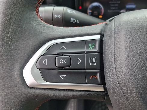 Used 2024 Jeep Compass Trailhawk w/ Trailhawk Elite Group AWD/4WD image 23