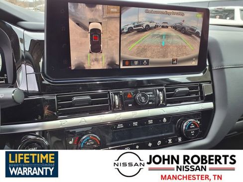 New 2026 Nissan Pathfinder SL image 6