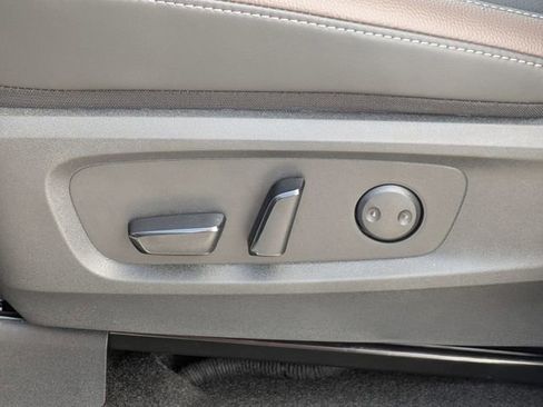 New 2026 Nissan Pathfinder Platinum image 11