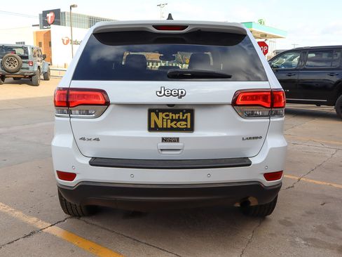 Used 2022 Jeep Grand Cherokee Laredo E w/ Security & Convenience Group image 13