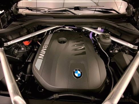 New 2026 BMW X5 xDrive40i w/ M Sport Package image 8