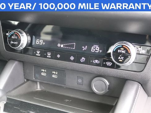 Used 2025 Mitsubishi Outlander SE AWD/4WD image 13
