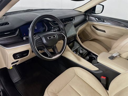 Used 2021 Jeep Grand Cherokee L Limited image 30