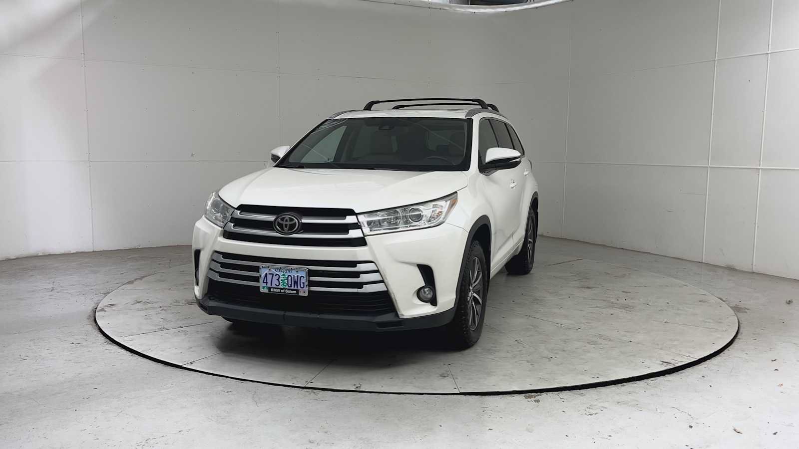 Used 2017 Toyota Highlander XLE AWD/4WD image 5