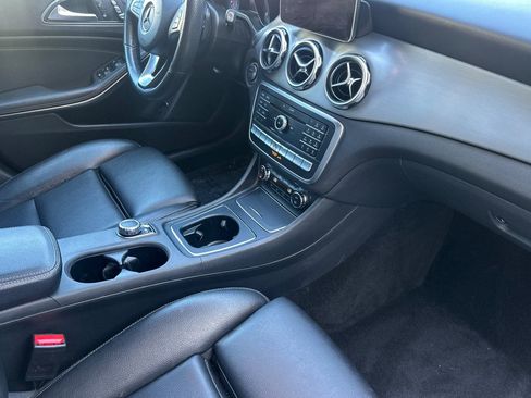 Used 2019 Mercedes-Benz GLA 250 4MATIC image 15