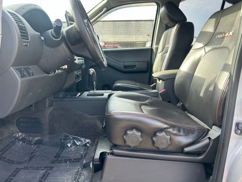 Used 2012 Nissan Xterra PRO-4X w/ Pro-4x Leather Pkg image 2