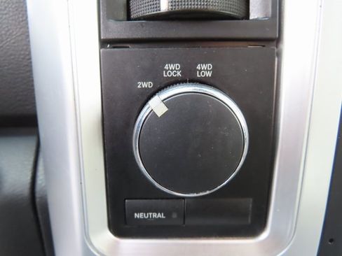 Used 2010 Dodge Ram 3500 Truck Laramie w/ Chrome Accents Group image 29